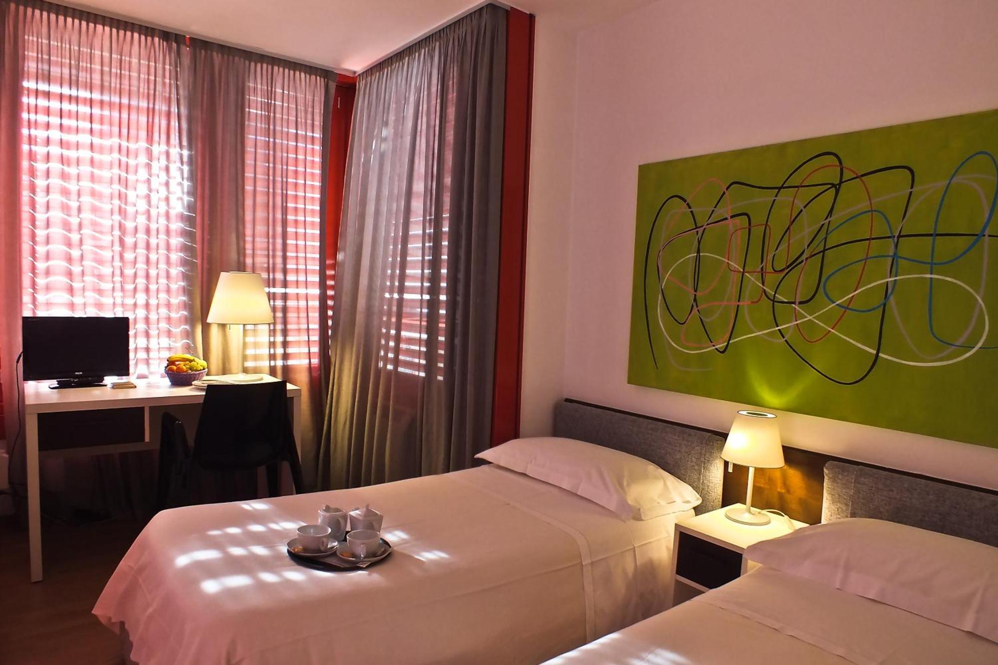 Hotel Garni Centro Chiasso Esterno foto
