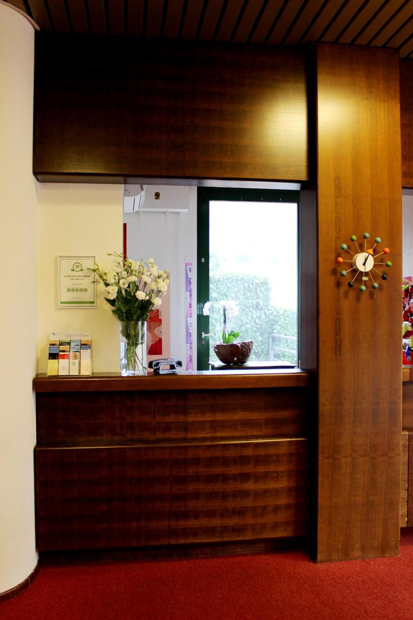 Hotel Garni Centro Chiasso Esterno foto