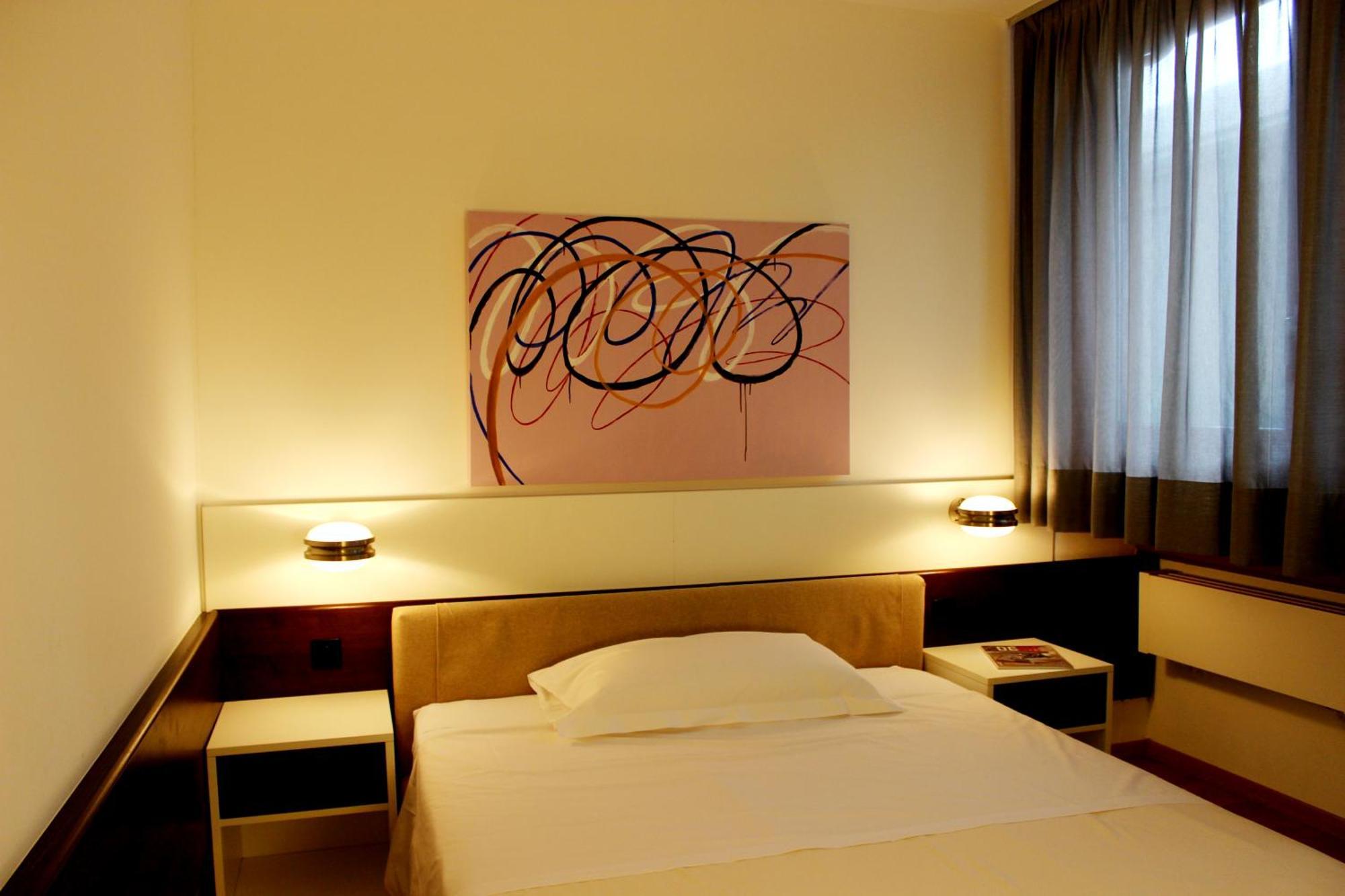 Hotel Garni Centro Chiasso Esterno foto